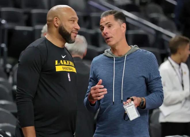 马卡：女足欧国联冠军将获得约40万欧奖金，亚军约25万欧（据马卡报道，女足欧国联冠军奖金约40万欧元，亚军约25万欧元）