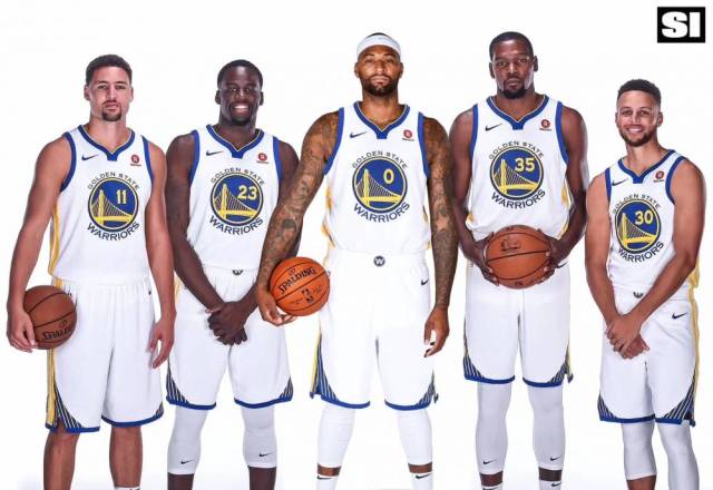 记者：迈阿密国际正在努力留下阿连德，目前双方在谈判（记者：迈阿密国际力争挽留阿连德，双方谈判进行中）