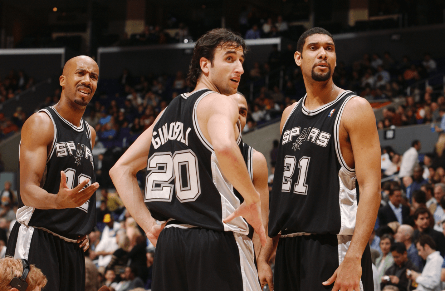 瓜帅28次对阵皇马14胜，历史上仅次于两名主帅（瓜迪奥拉对皇马28战14胜，历史纪录仅次两位主帅）