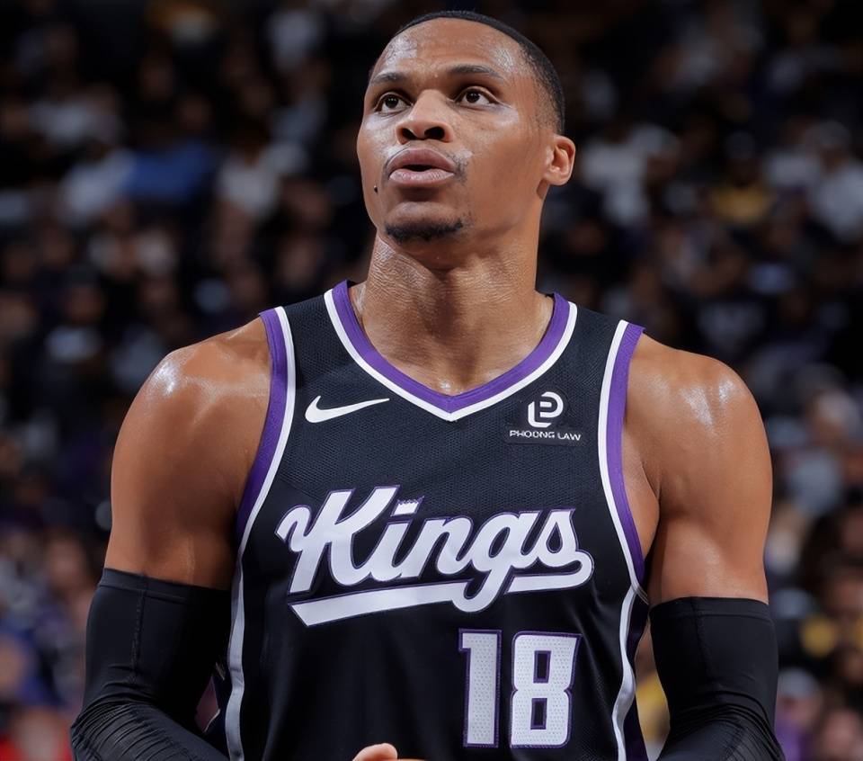 萨默尔：拜仁是德国足球的标杆，每名球员都全力为球队付出（萨默尔：拜仁堪称德国足球标杆，全员为球队倾尽全力）