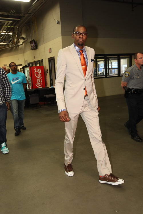 意甲：米兰2-1战胜罗马（意甲：AC米兰2-1力克罗马）