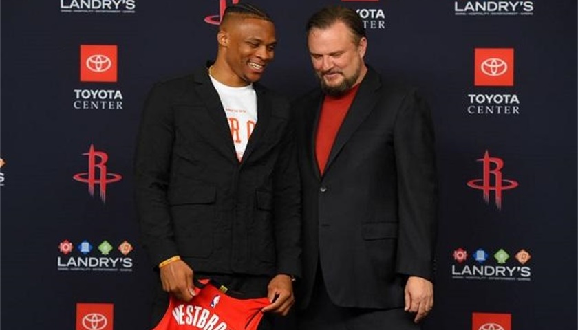 中场大闸，赫拉芬贝赫当选国米vs利物浦全场最佳球员（赫拉芬贝赫统治中场，荣膺国米对利物浦全场最佳）