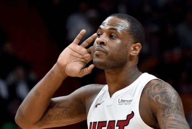 浙江队长比佩尼亚更香！大连别签长约了 弗兰克：首选中超 我的自律与生俱来（弗兰克称首选中超、自律天成；浙江队长力压佩尼亚，大连慎签长约）