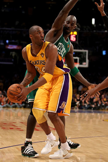 亚洲杯强队纷纷亮相状态火热（亚洲杯劲旅陆续登场，状态正佳）